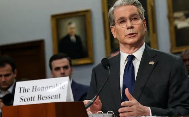 JackeyLove在老鹰比赛中势不可挡，势不可挡引发热议！